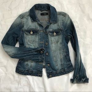 Small women’s jean jacket